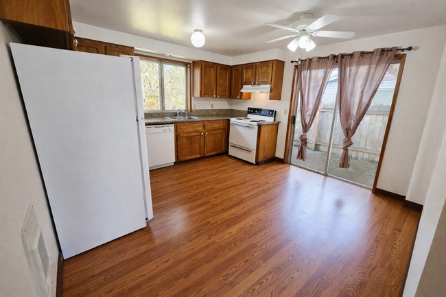 Photo - HANS01 Unidad 10715