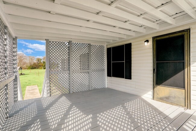 Building Photo - 5806 Hwy 35 Bypass Rental