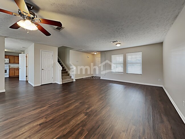 Photo - 1316 Roxbury Ct