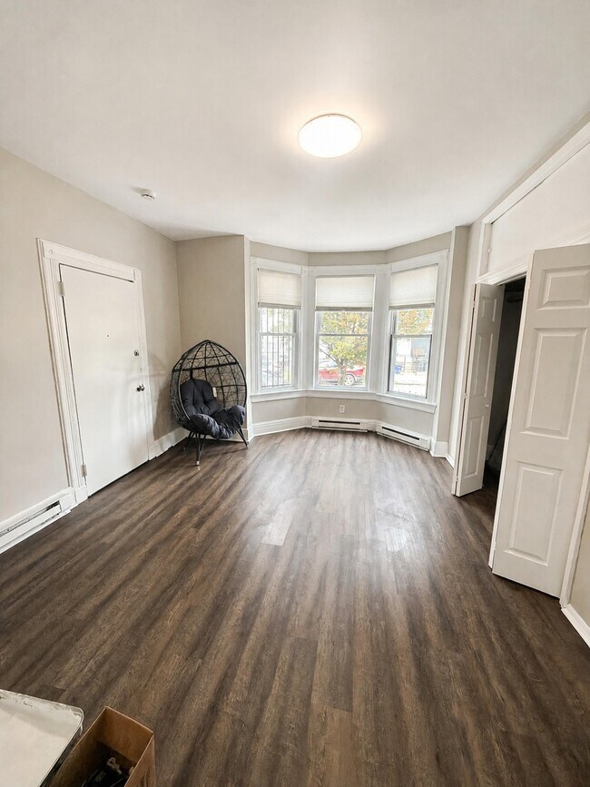 Bedroom 1 - 308 7th Ave W Unit #1