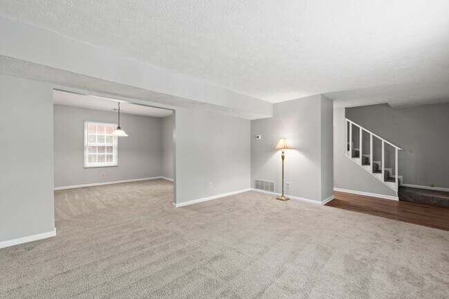 Living Room - 1355 Lucile Ave SW Unit 1