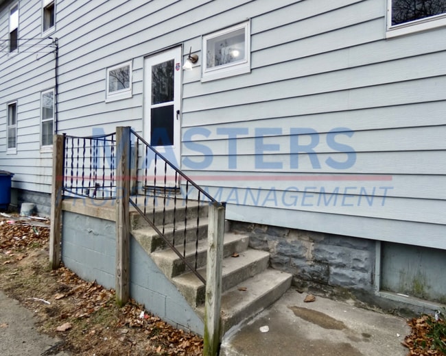 Photo - 237 Yondota St Unit Apt 1