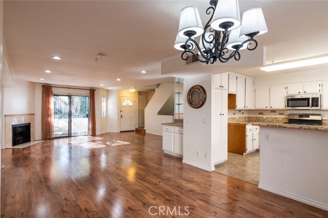 Photo - 2930 Montrose Ave Unidad 102