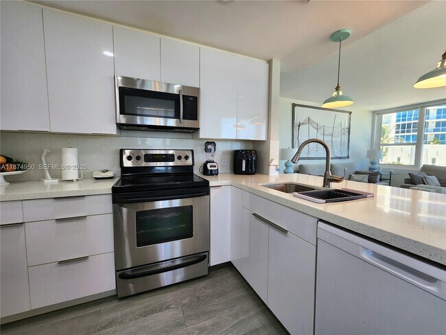 Photo - 3505 S Ocean Dr Unit 312