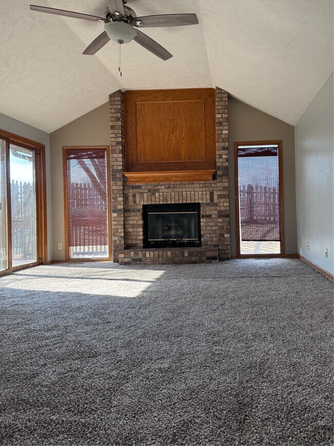 Photo - 7804 S 71st Ave