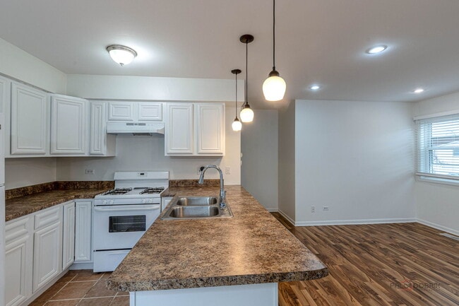 Photo - 526 Inverrary Ln