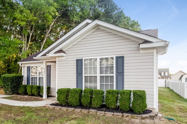 Photo - 4271 Barley St SW