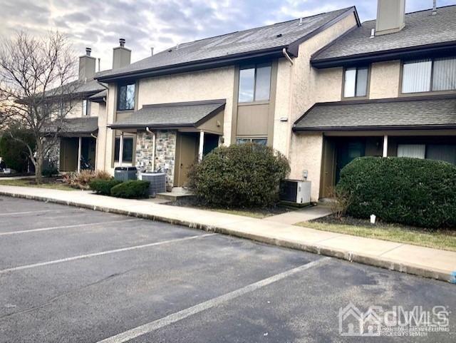 Photo - 48 Hampshire Dr