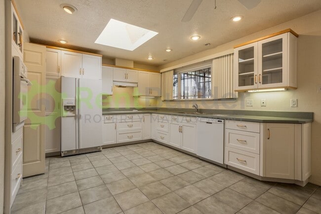 Photo - Call (505) 808-6467 to schedule a showing!