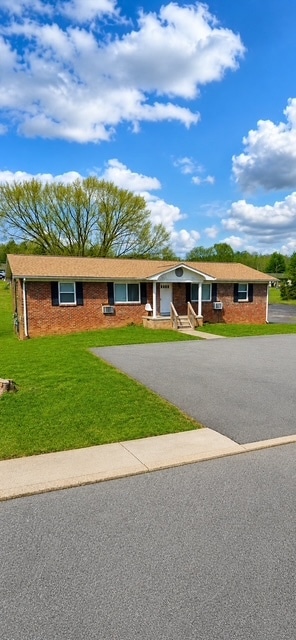 Building Photo - West Parkway Unit 1