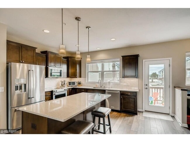 Photo - Spacious Modern Townhome in Prime Apple Valley Location | 4 Bed 4 Bath for $2,999!