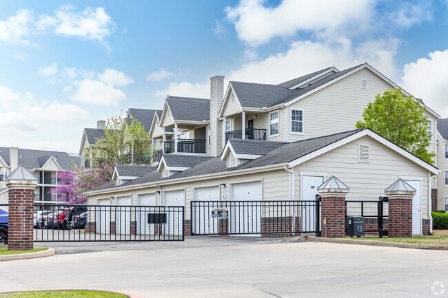 Oakmont Apartment Homes
