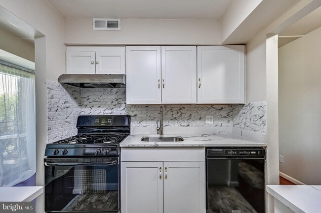 Photo - 6089 Majors Ln Unit 7