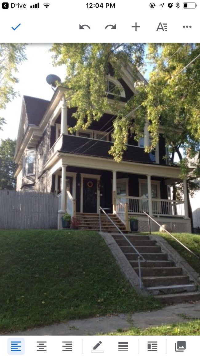 Building Photo - 119 Gordon Ave Unit 1
