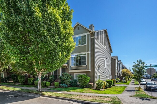 Photo - 16884 NW Shadow Hills Ln