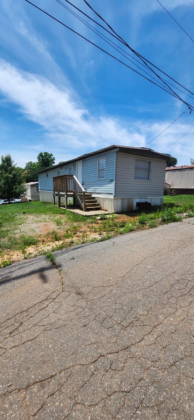 Building Photo - 8364 Cedar St