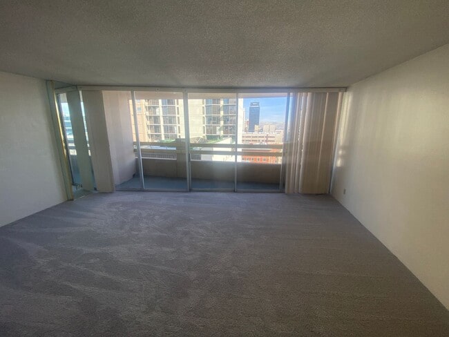 Photo - Artisan Towers Apartment for rent - 7th floor - Updated Unidad 7C