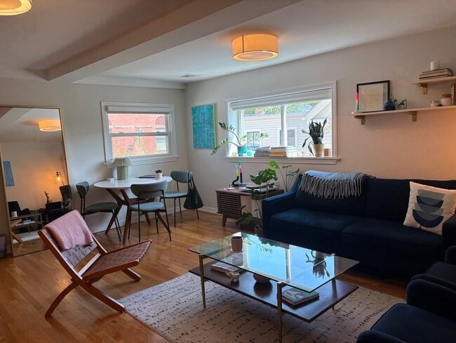 Photo - 89 Thorndike St Unit 3