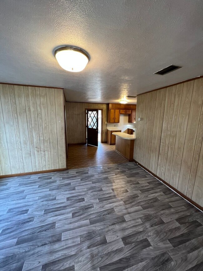 Photo - Coming Soon! Large 2 bedroom, 2 bath with ...