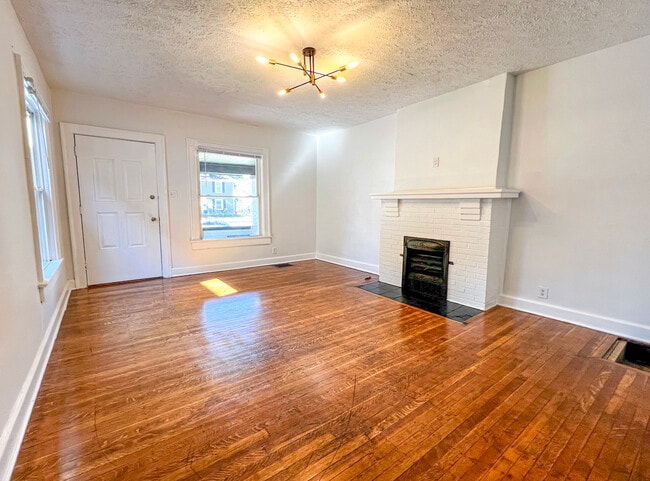 Photo - 4813 N College Ave