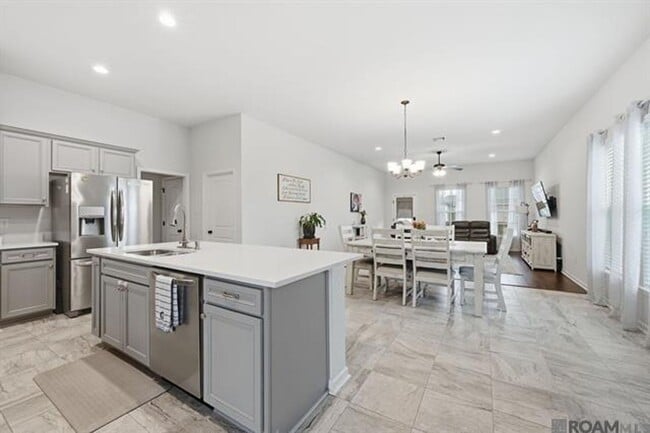 Photo - 4 Bedroom House Near LSU on Burbank