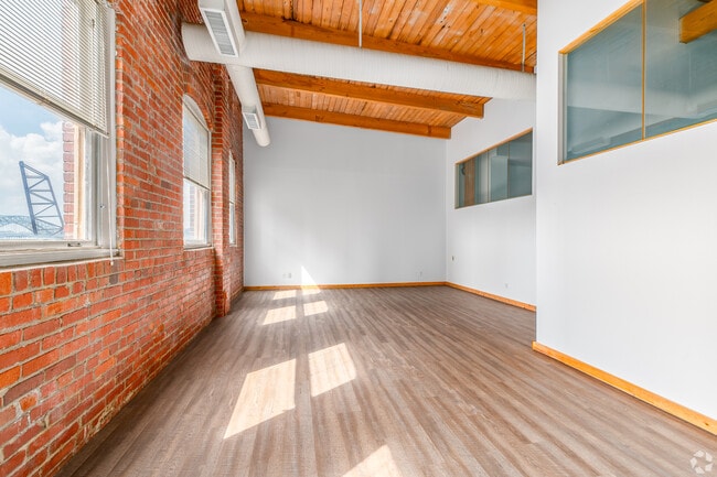 Bridgeview Apartments