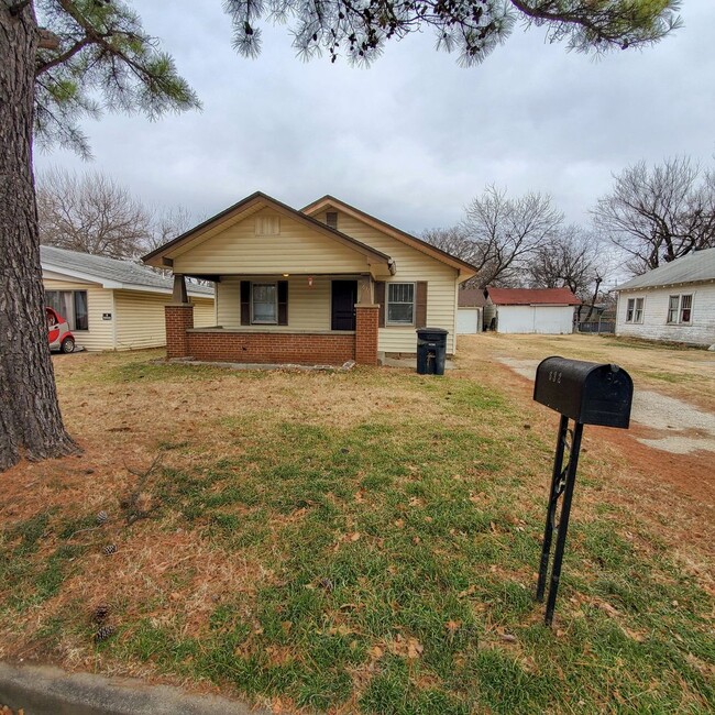 3 Bedroom 1 Bath Home In Shawnee - 3 Bedroom 1 Bath Home In Shawnee