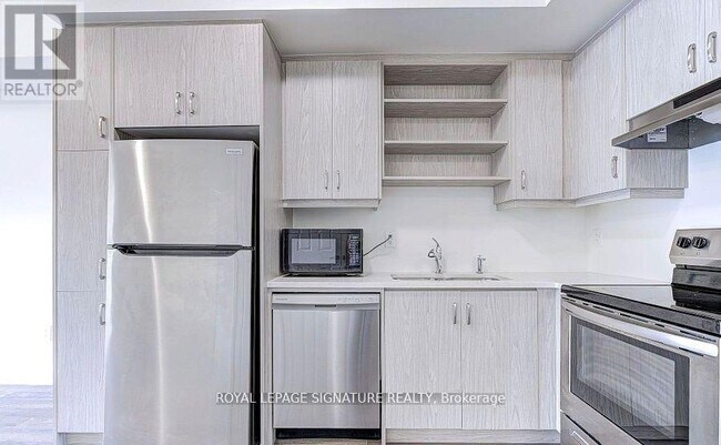 Photo - 2791 Eglinton Ave E