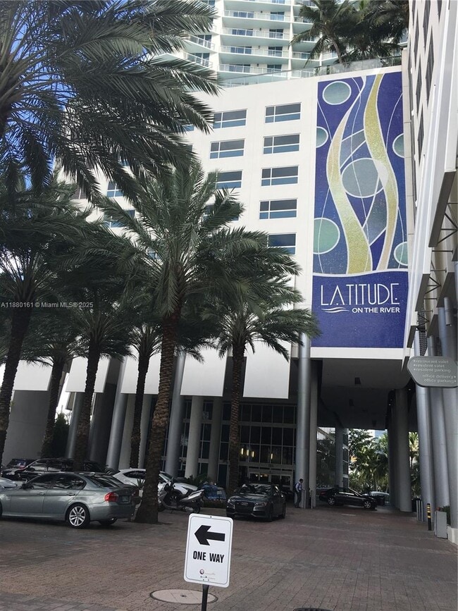 Photo - 185 SW 7th St Unit 1606