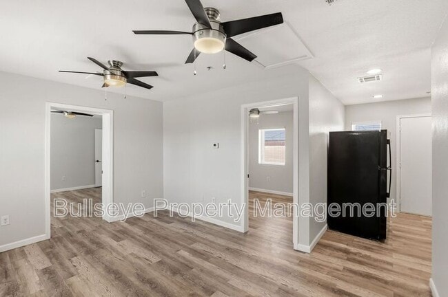 Photo - 840 E Turney Ave