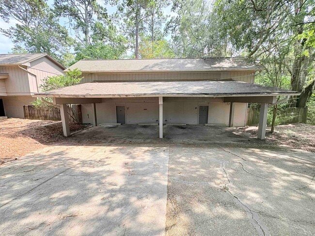 Building Photo - 1403 Stone Rd