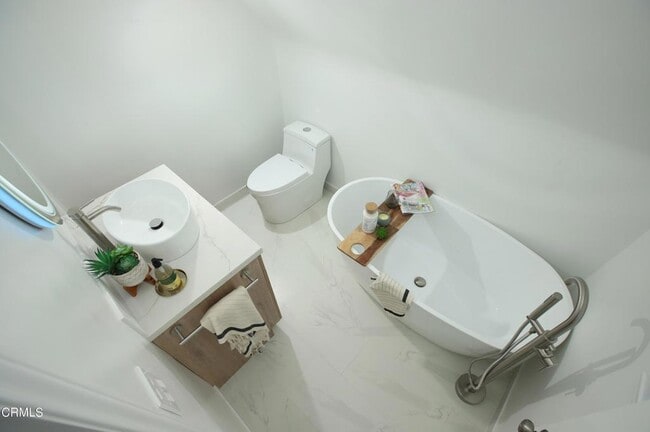 Photo - 2338 Cascadia Dr