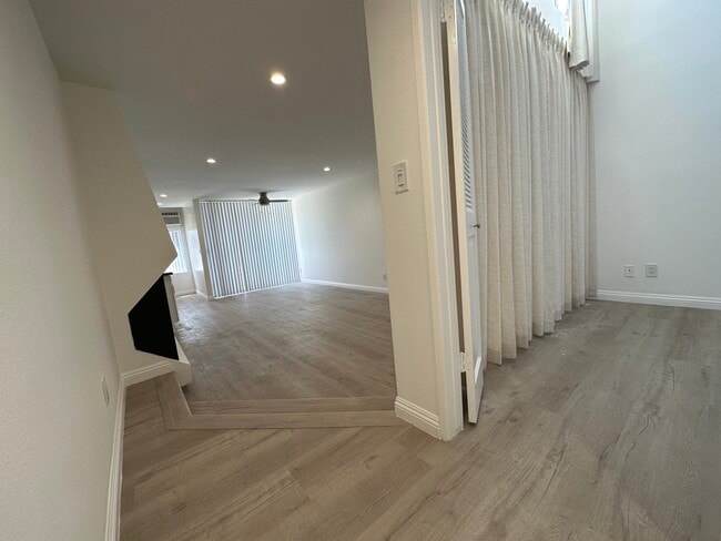 Entrance - Livingroom - Bedroom - Croft Apartments Unit 124