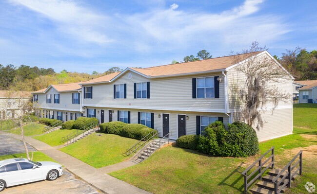 Building Photo - Springwood Townhomes