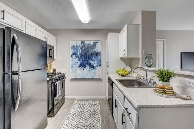 Photo - Parkway at Silverado Ranch