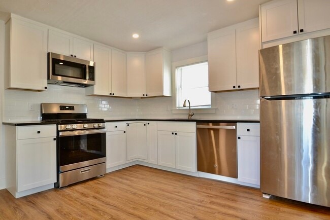 Photo - 63-65-65 Cherry St Unidad 2R