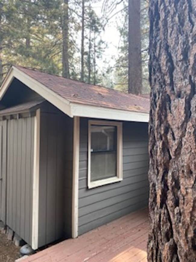 Photo - 3 bedroom cabin with carport