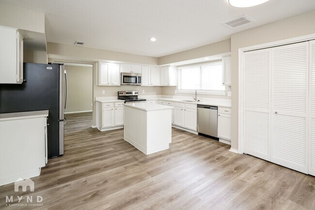 Photo - 25515 Mill Pond Ln