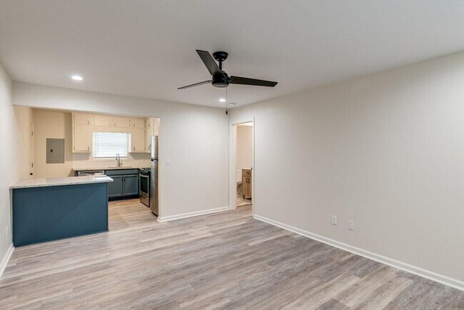 Photo - 1801 Walker Ave Unit 2