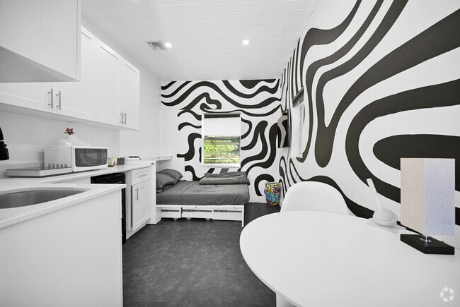 Building Photo - 534 NW 50th St Rental