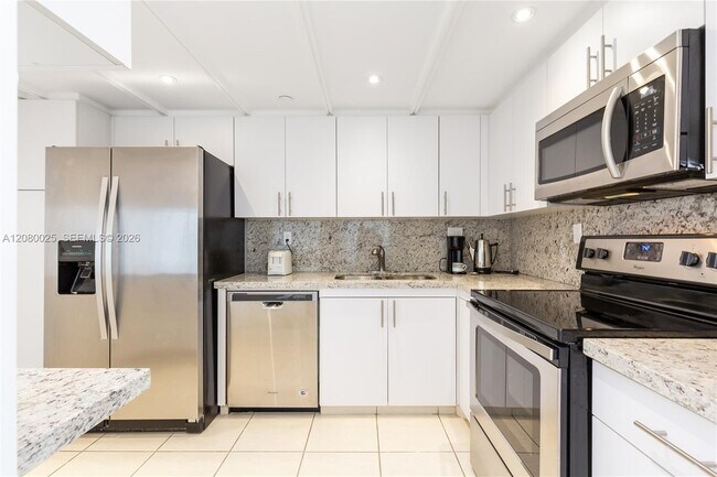 Building Photo - 2000 Towerside Terrace Unit 1103