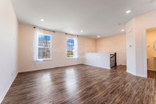 Photo - 596 Cimmaron Cir