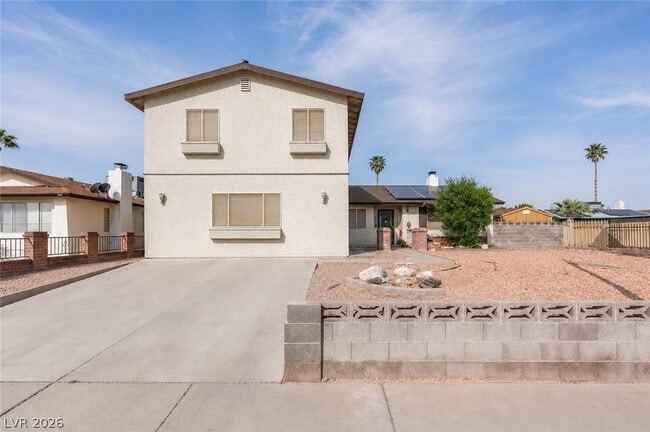 Building Photo - 1709 N Shadow Mountain Pl