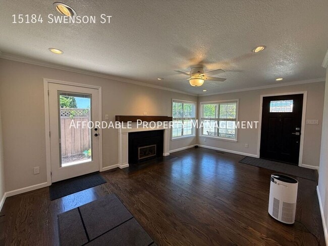Photo - 15184 Swenson St