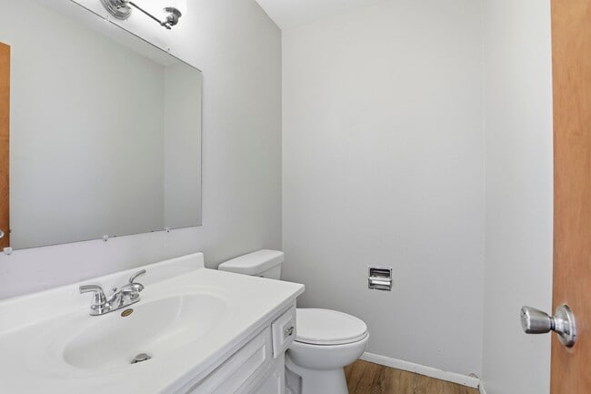 Photo - 836/840 Greenwood Court Unit 836