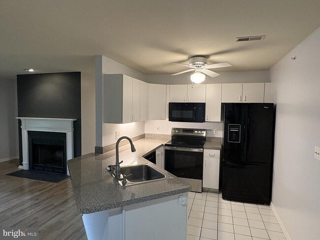Photo - 9 Tintern Ct Unit 202