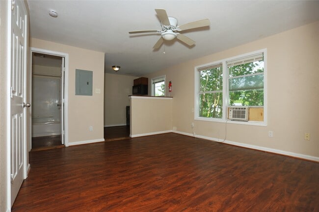 Photo - 256 E Pecan Ln Unit 3