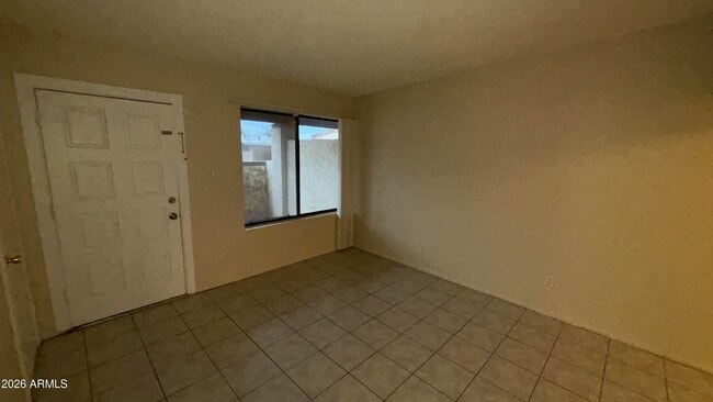 Photo - 1301 W 3rd St Unit 3