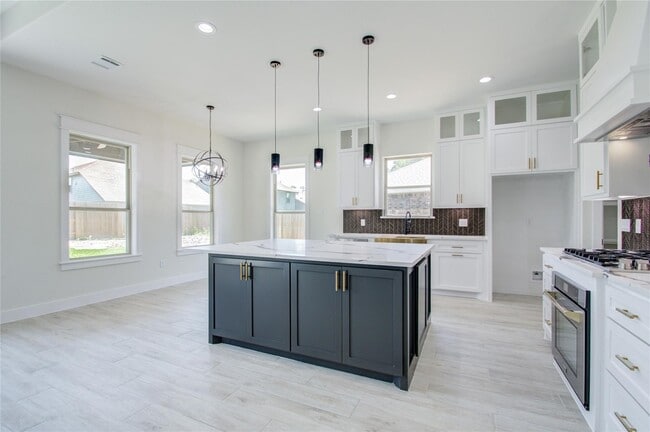 Photo - 16130 Long Boat Ct