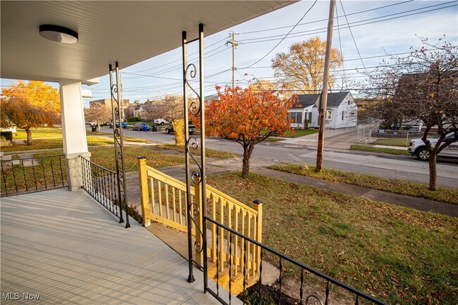 Photo - 12412 Sprecher Ave